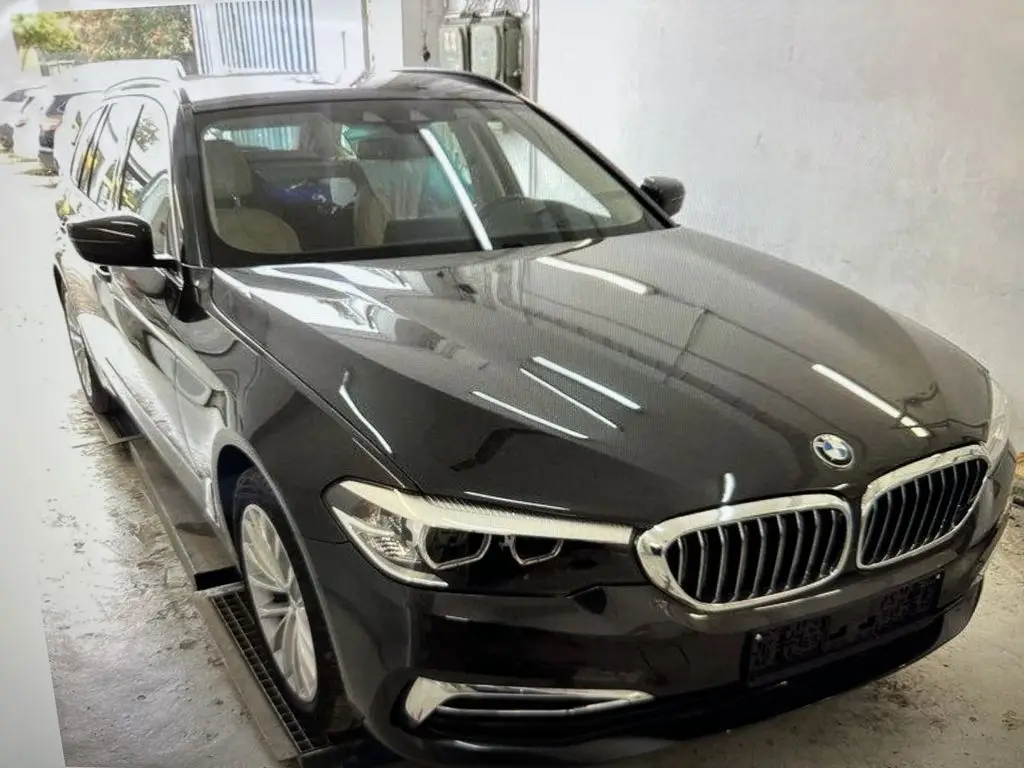 Photo 1 : Bmw Serie 5 2019 Diesel