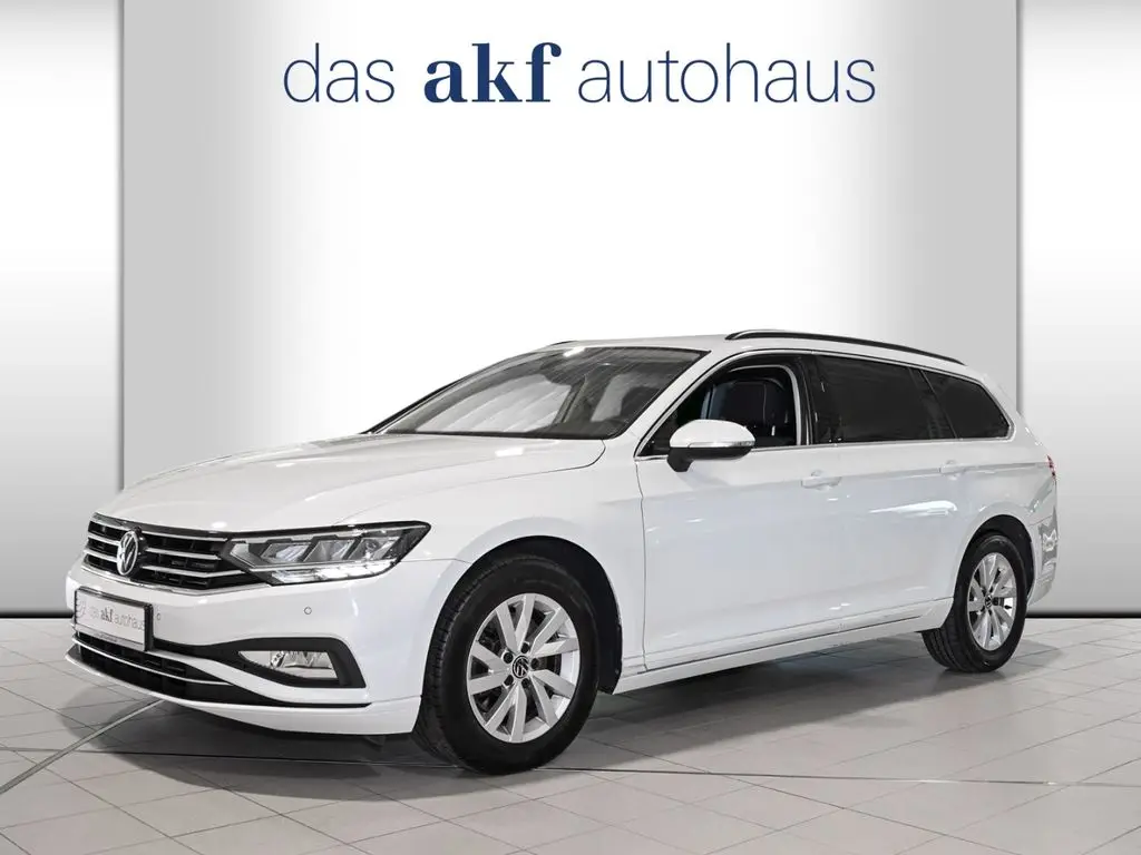 Photo 1 : Volkswagen Passat 2023 Diesel