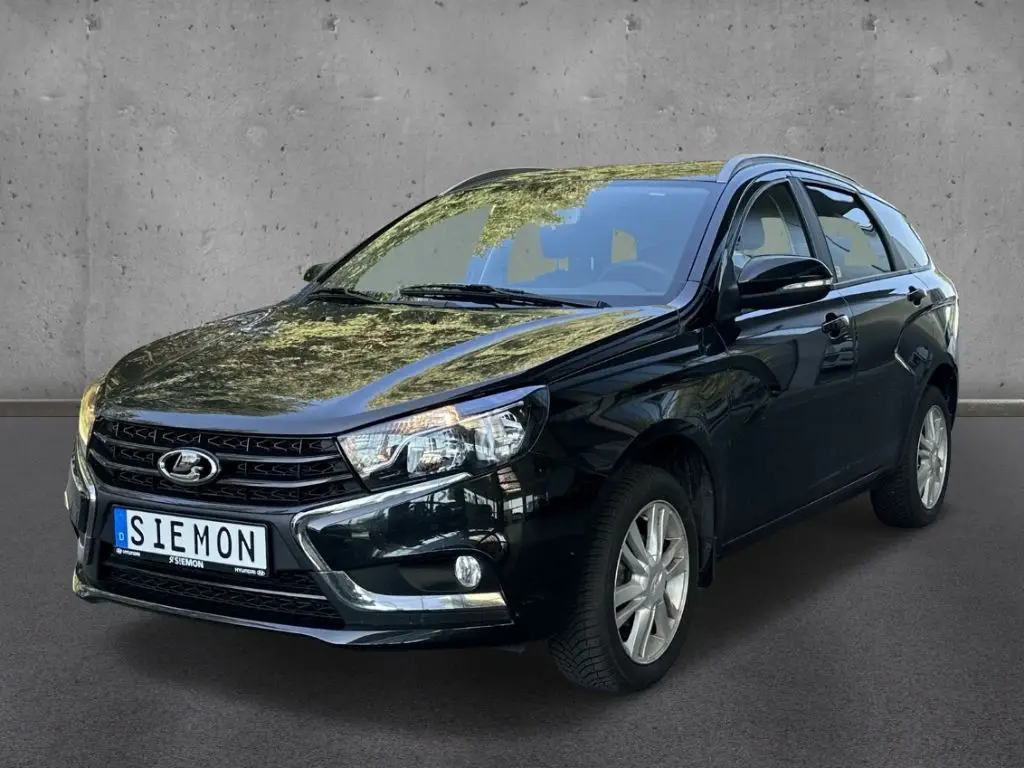 Photo 1 : Lada Vesta 2020 Essence