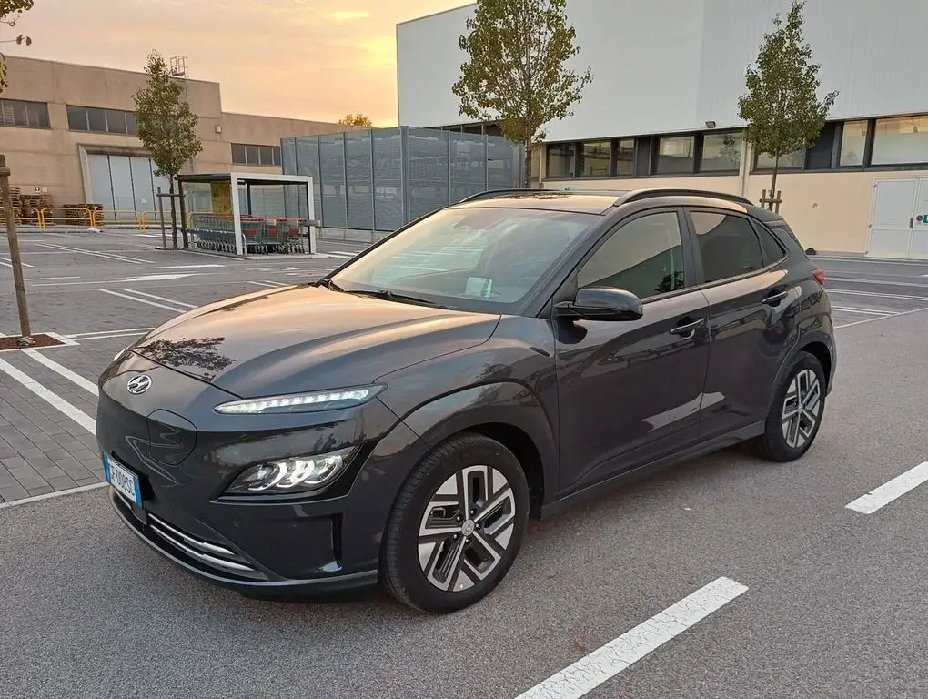 Photo 1 : Hyundai Kona 2021 Non renseigné