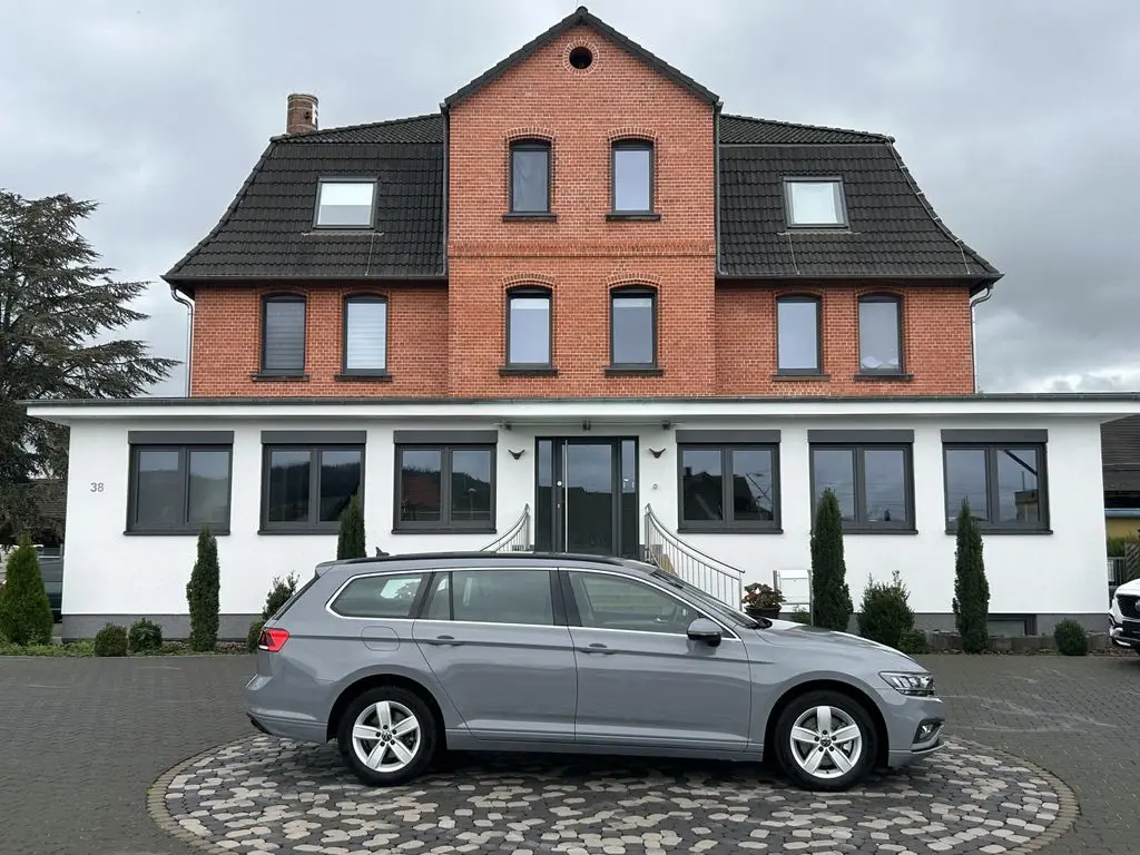 Photo 1 : Volkswagen Passat 2024 Diesel