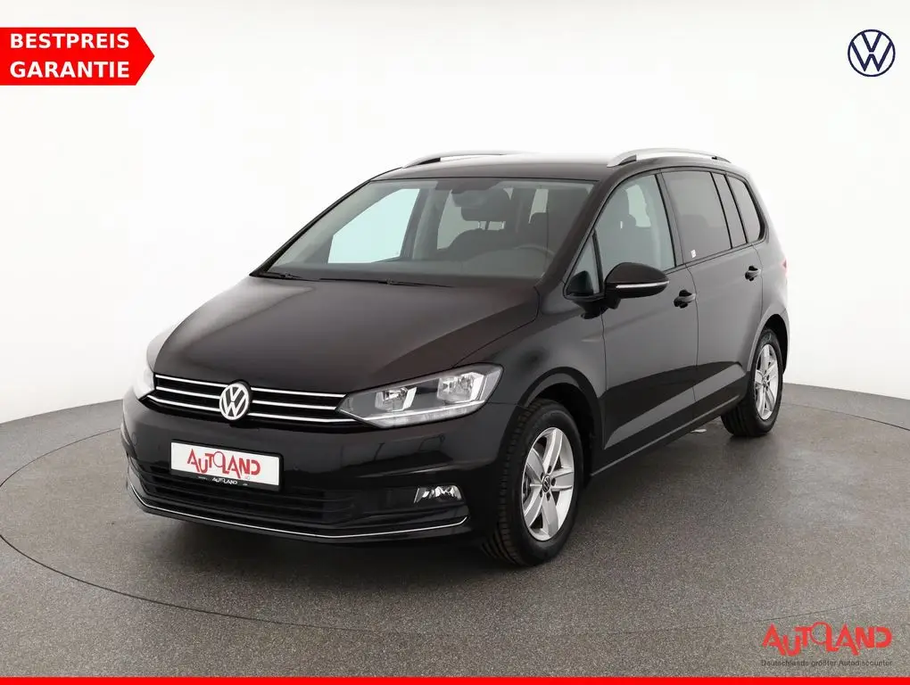 Photo 1 : Volkswagen Touran 2019 Petrol