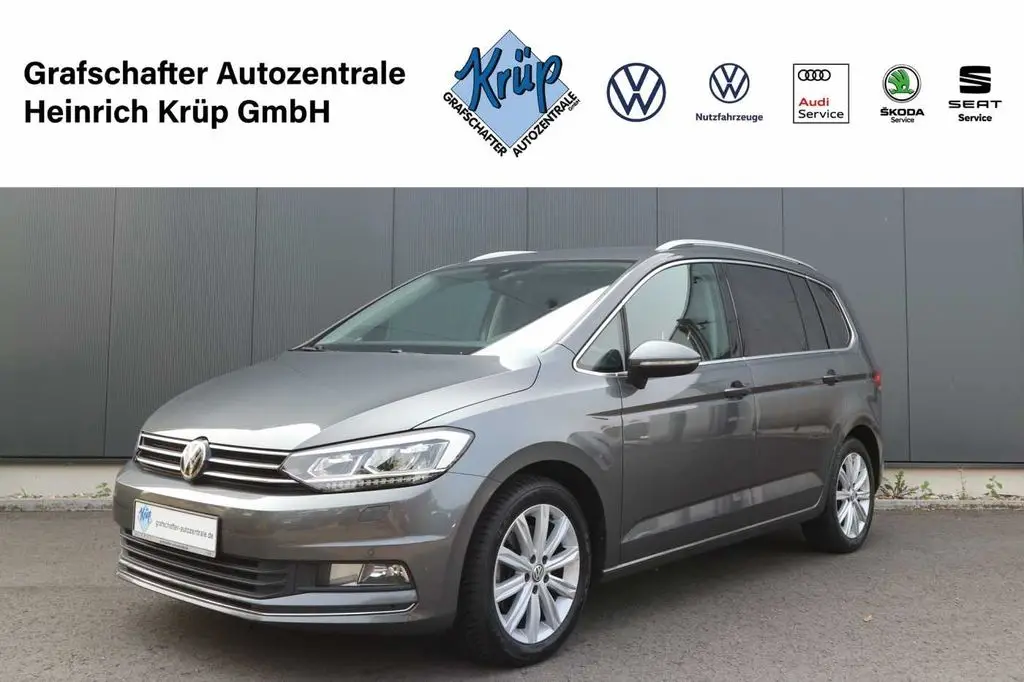 Photo 1 : Volkswagen Touran 2017 Petrol