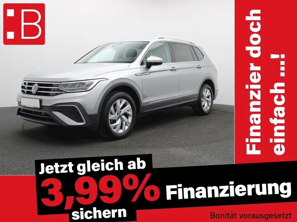 Photo 1 : Volkswagen Tiguan 2023 Petrol