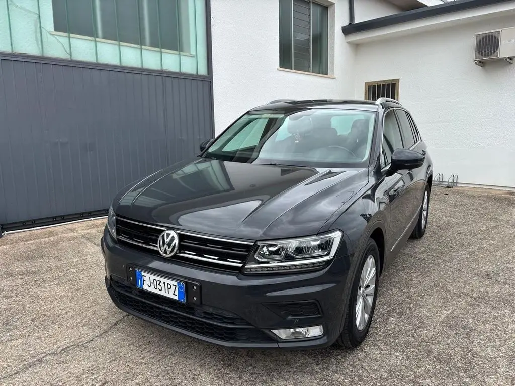 Photo 1 : Volkswagen Tiguan 2017 Diesel