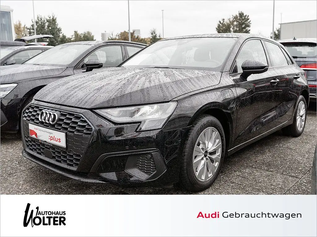 Photo 1 : Audi A3 2021 Hybride