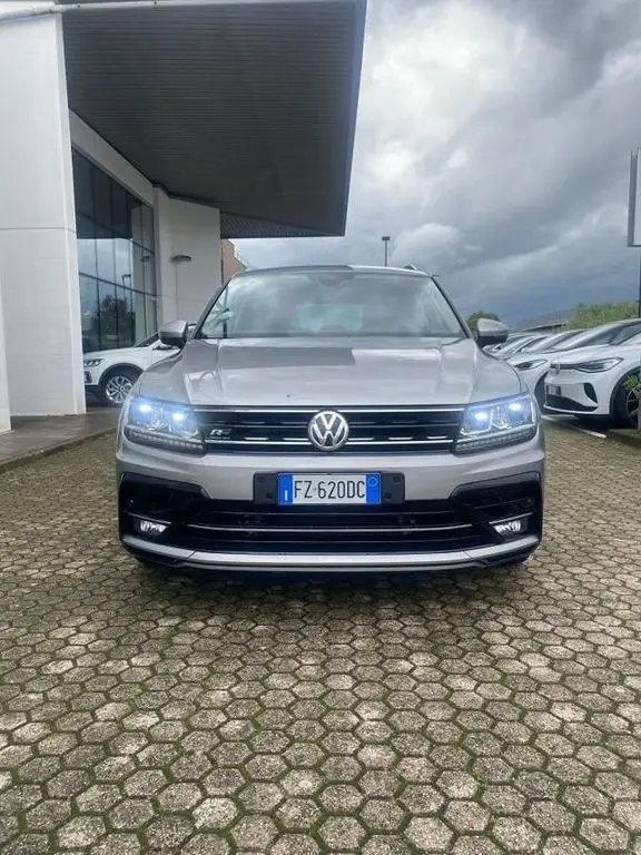 Photo 1 : Volkswagen Tiguan 2019 Petrol