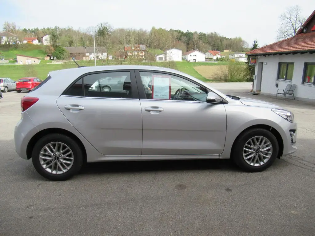 Photo 1 : Kia Rio 2023 Petrol