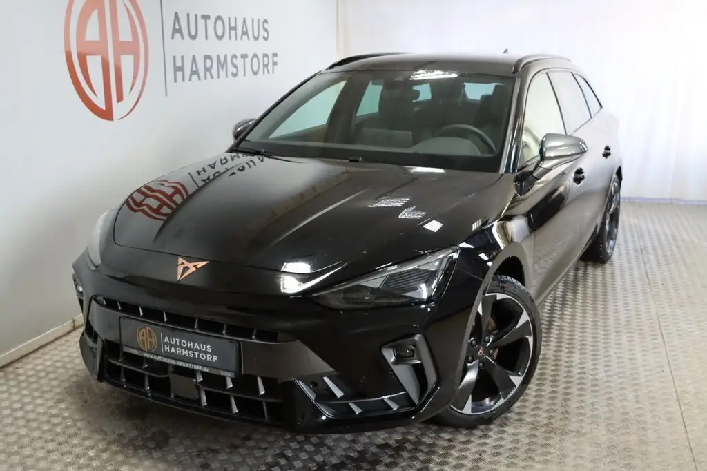 Photo 1 : Cupra Leon 2024 Petrol