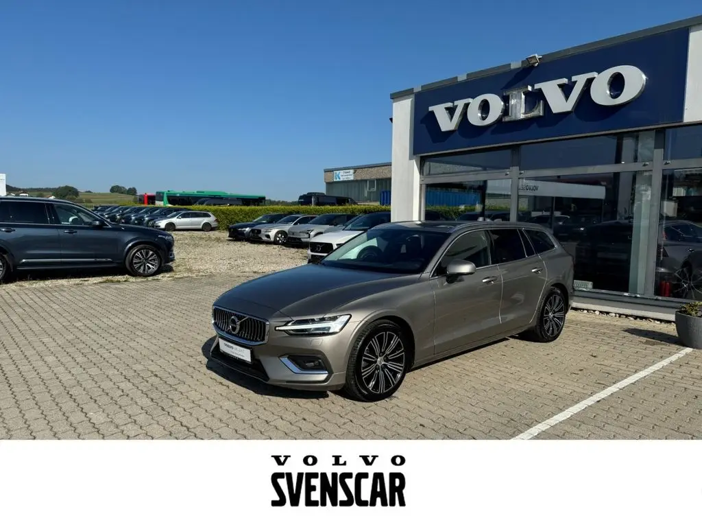 Photo 1 : Volvo V60 2021 Diesel