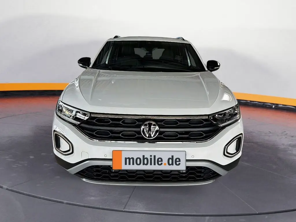 Photo 1 : Volkswagen T-roc 2024 Essence