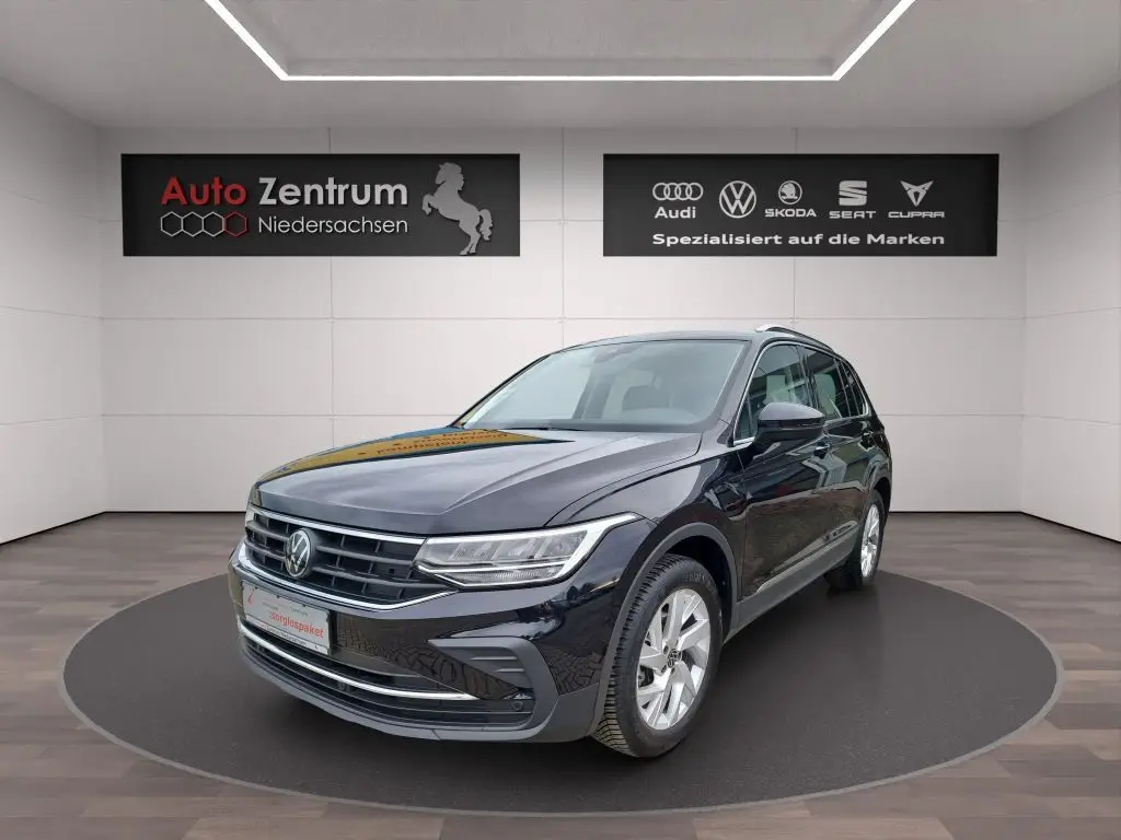 Photo 1 : Volkswagen Tiguan 2023 Essence