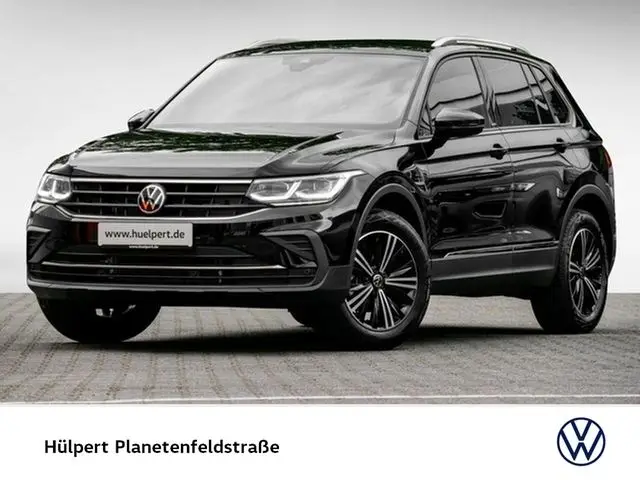 Photo 1 : Volkswagen Tiguan 2021 Essence