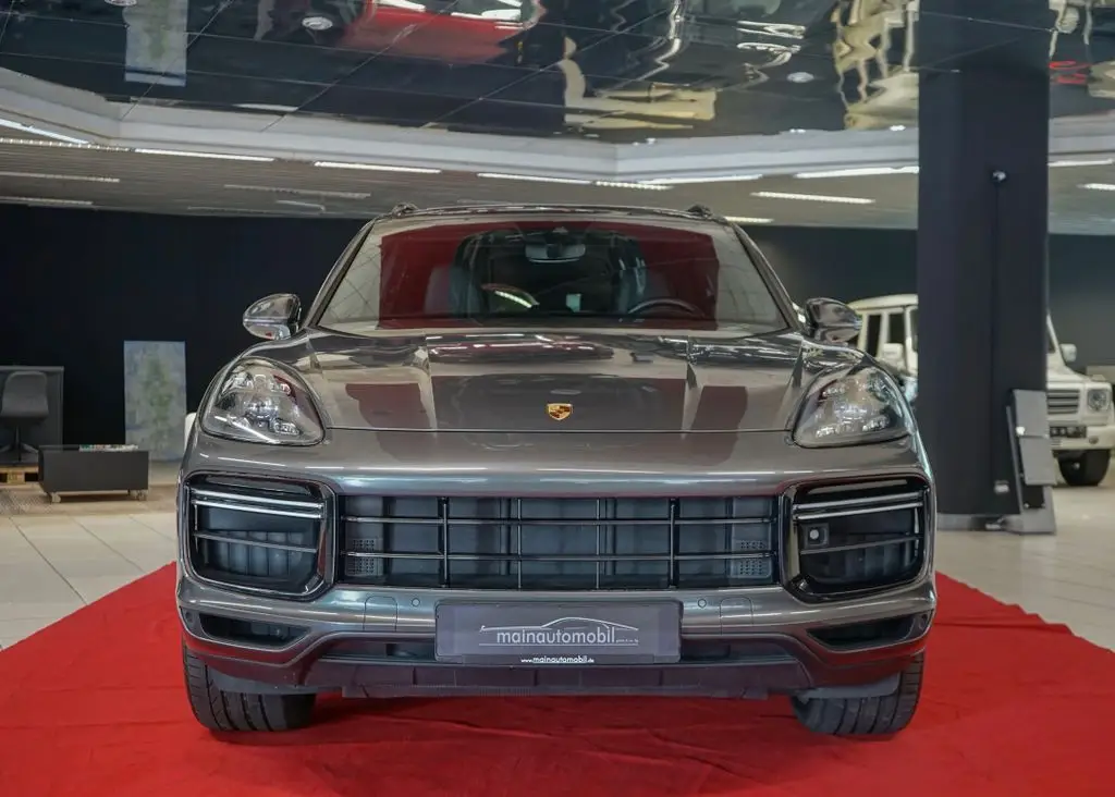 Photo 1 : Porsche Cayenne 2018 Essence