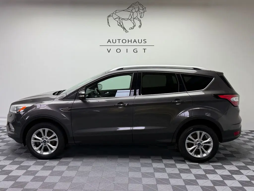 Photo 1 : Ford Kuga 2017 Petrol