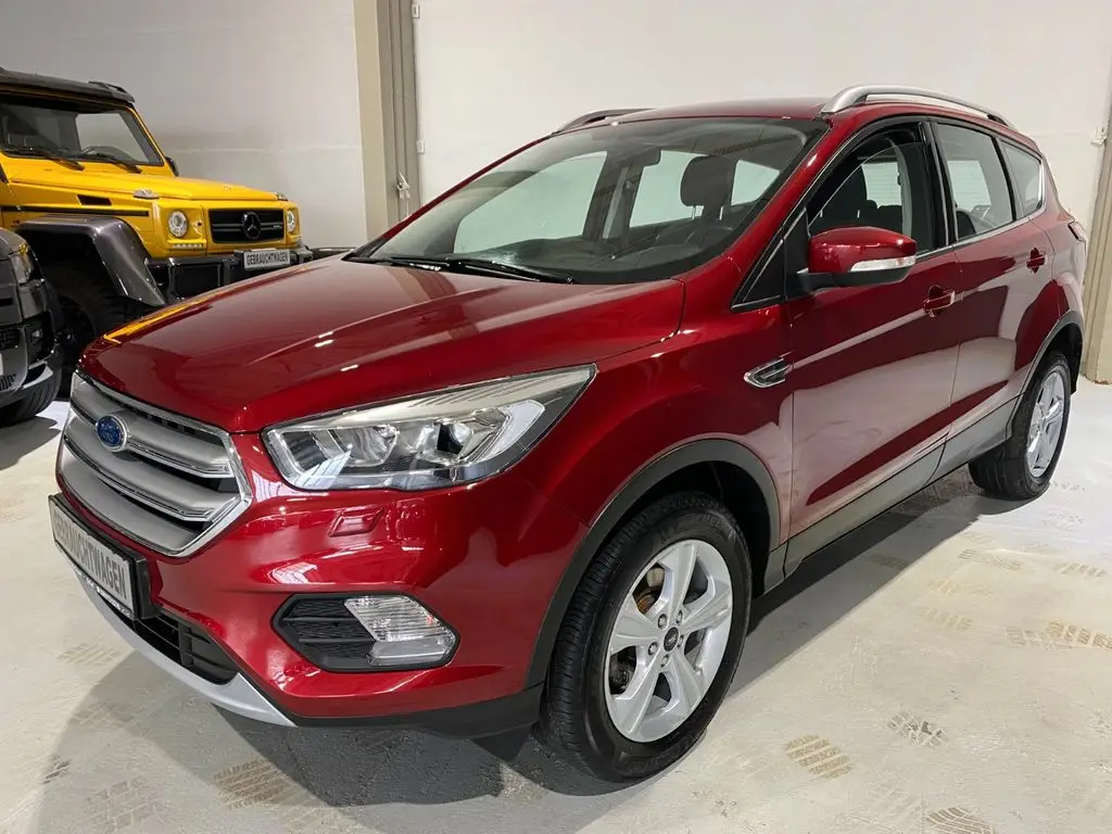 Photo 1 : Ford Kuga 2018 Petrol