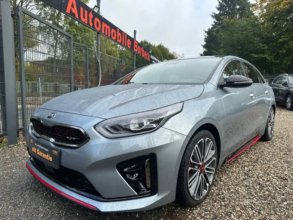 Photo 1 : Kia Proceed 2020 Petrol