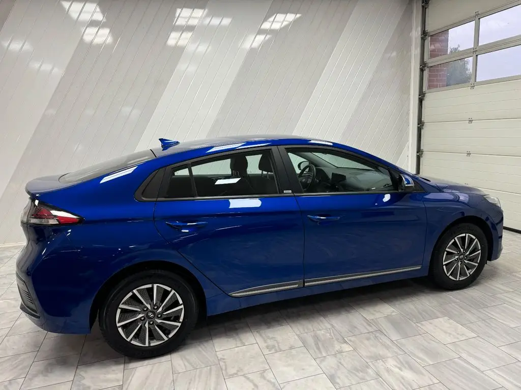 Photo 1 : Hyundai Ioniq 2021 Non renseigné