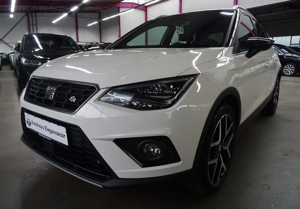 Photo 1 : Seat Arona 2021 Petrol