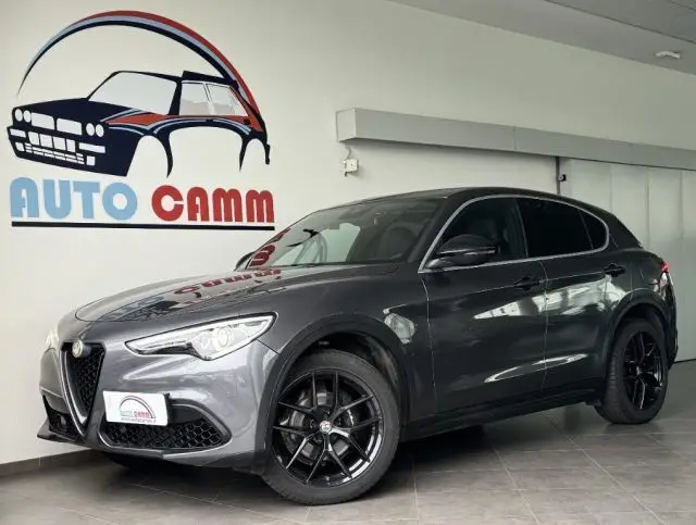 Photo 1 : Alfa Romeo Stelvio 2019 Essence