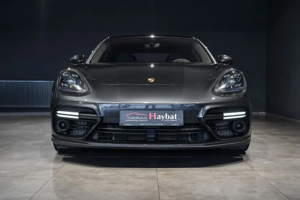 Photo 1 : Porsche Panamera 2018 Petrol