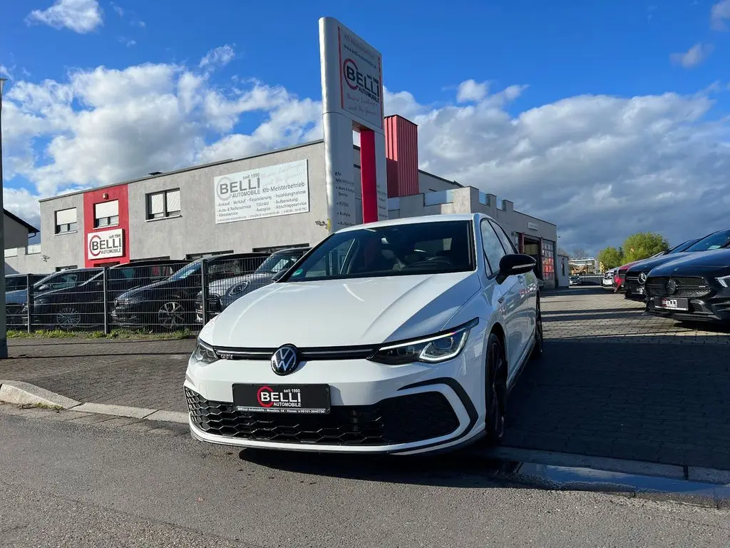 Photo 1 : Volkswagen Golf 2022 Petrol