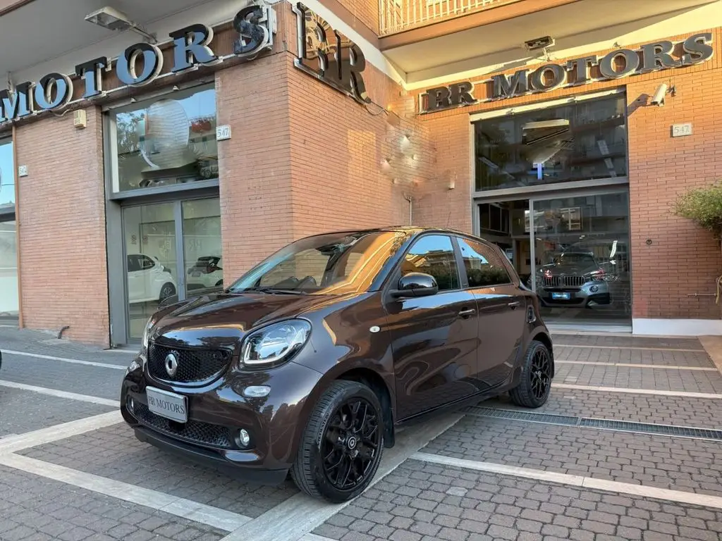 Photo 1 : Smart Forfour 2019 Petrol