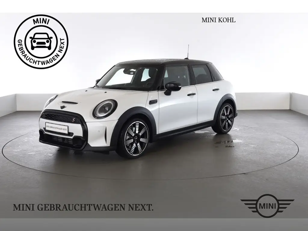 Photo 1 : Mini Cooper 2024 Essence