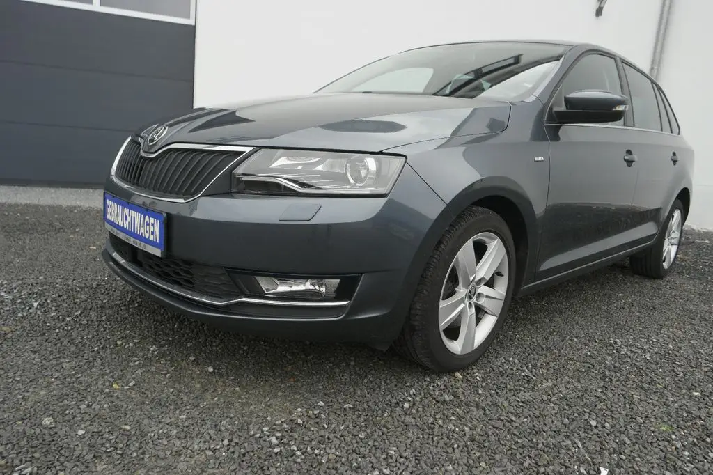 Photo 1 : Skoda Rapid 2017 Petrol