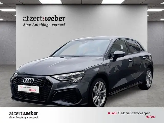 Photo 1 : Audi A3 2022 Hybride