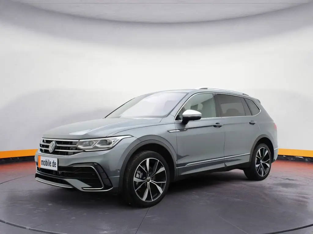 Photo 1 : Volkswagen Tiguan 2024 Petrol