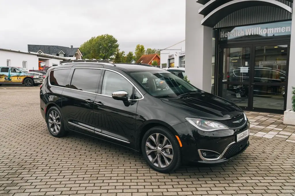 Photo 1 : Chrysler Pacifica 2019 Essence