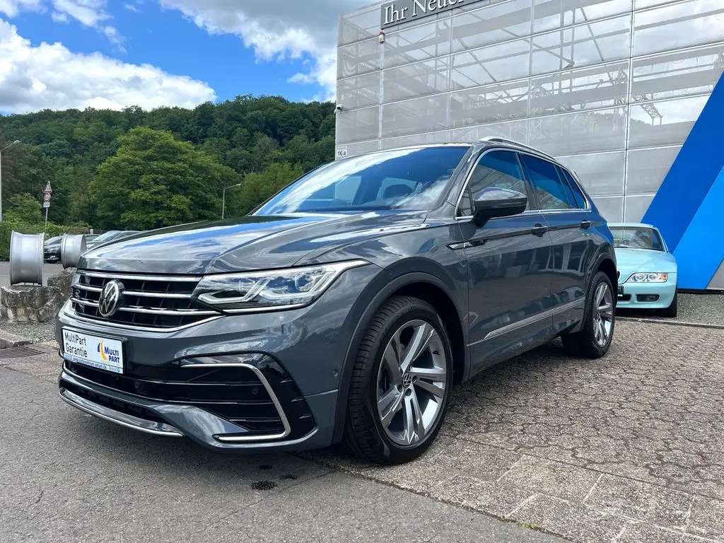 Photo 1 : Volkswagen Tiguan 2021 Petrol