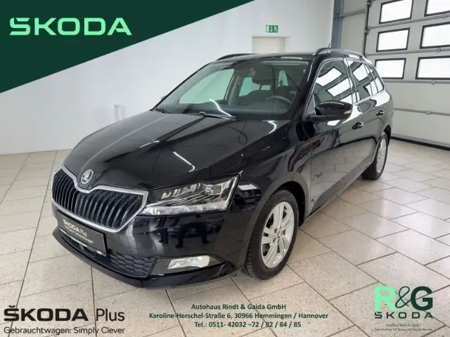 Photo 1 : Skoda Fabia 2021 Petrol