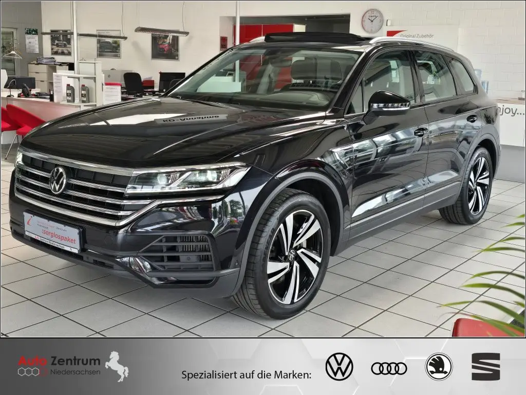 Photo 1 : Volkswagen Touareg 2021 Essence