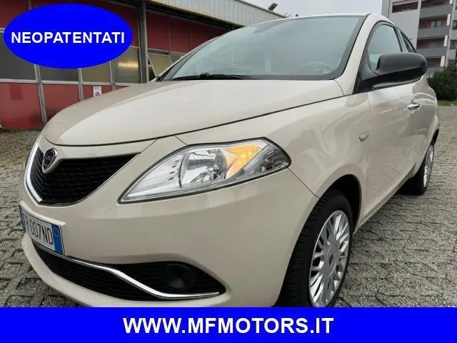 Photo 1 : Lancia Ypsilon 2018 Essence