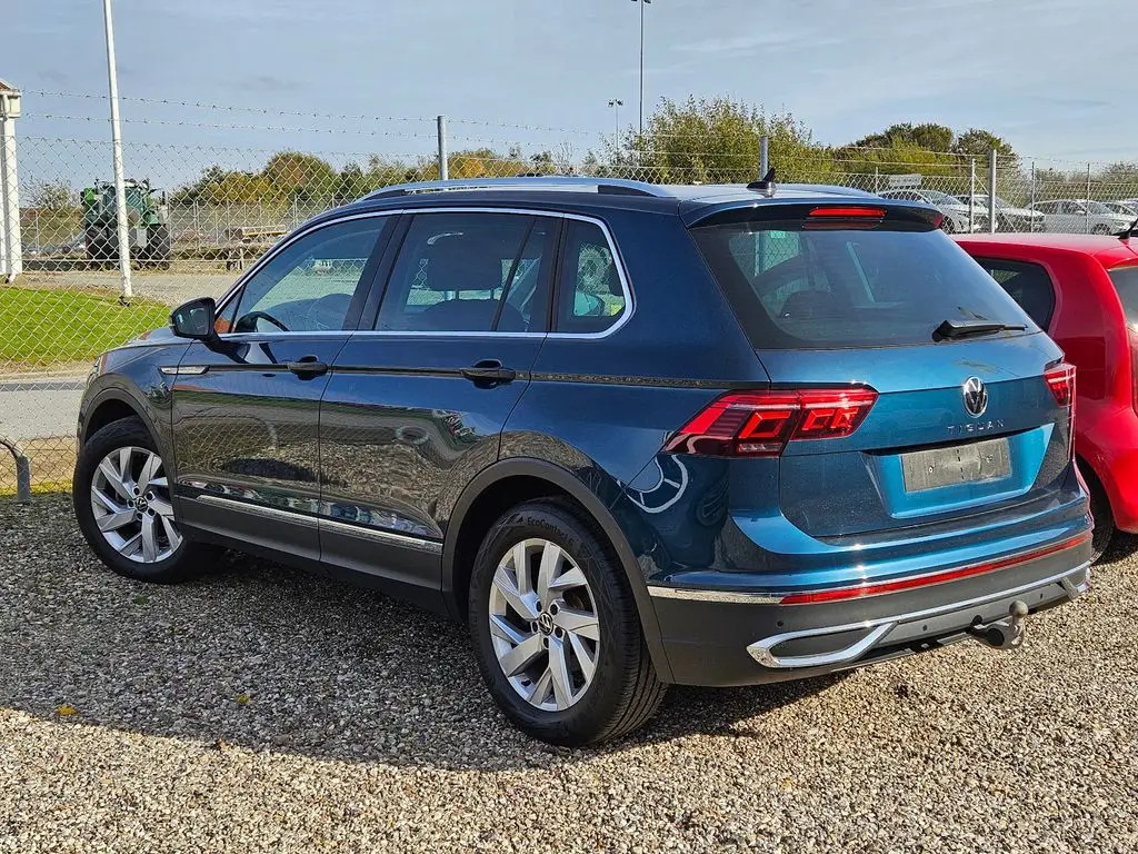 Photo 1 : Volkswagen Tiguan 2023 Essence