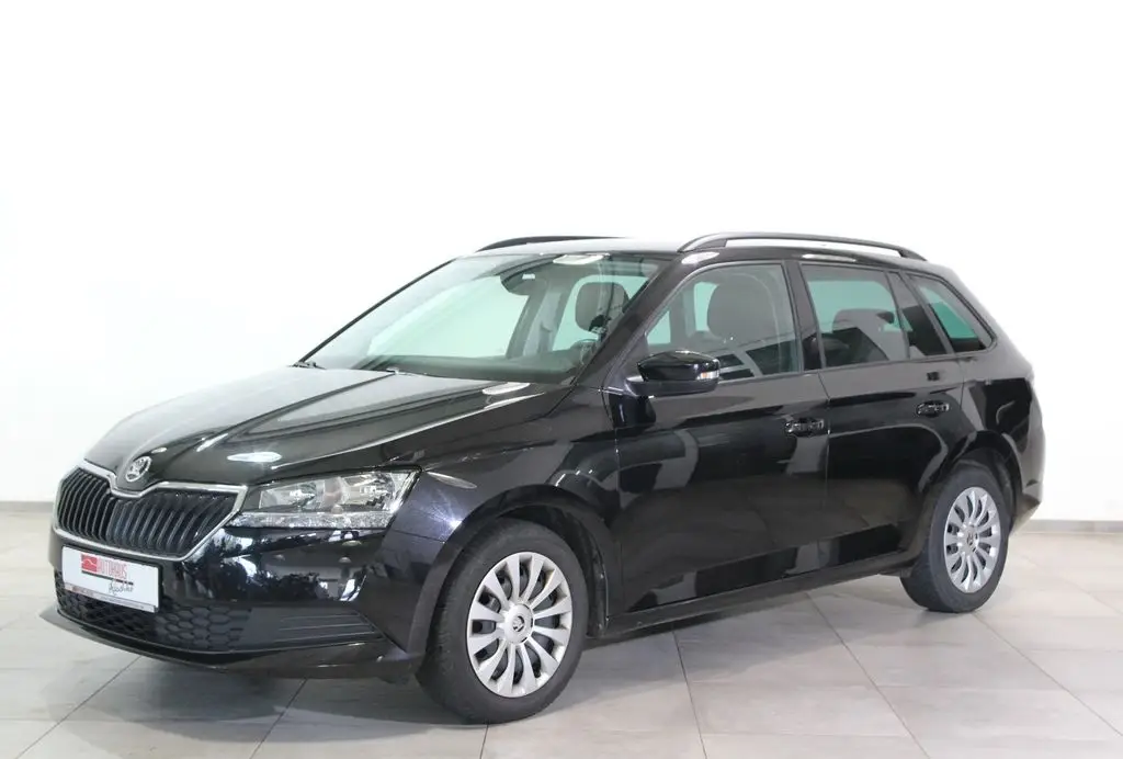 Photo 1 : Skoda Fabia 2022 Petrol