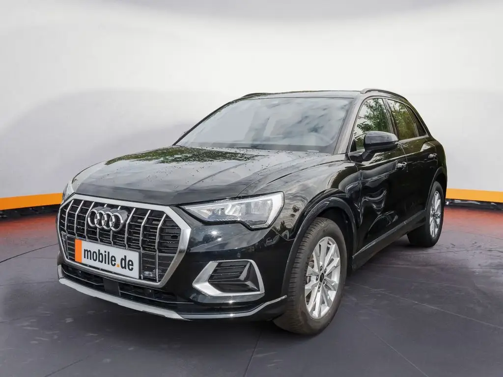 Photo 1 : Audi Q3 2024 Essence