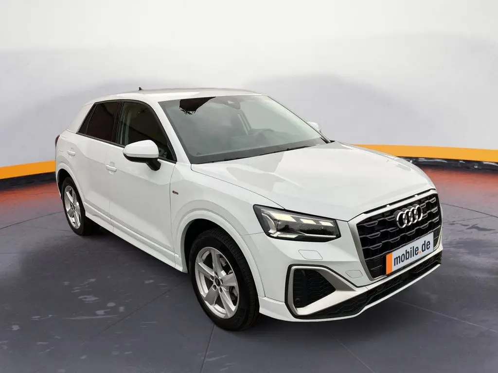 Photo 1 : Audi Q2 2021 Petrol