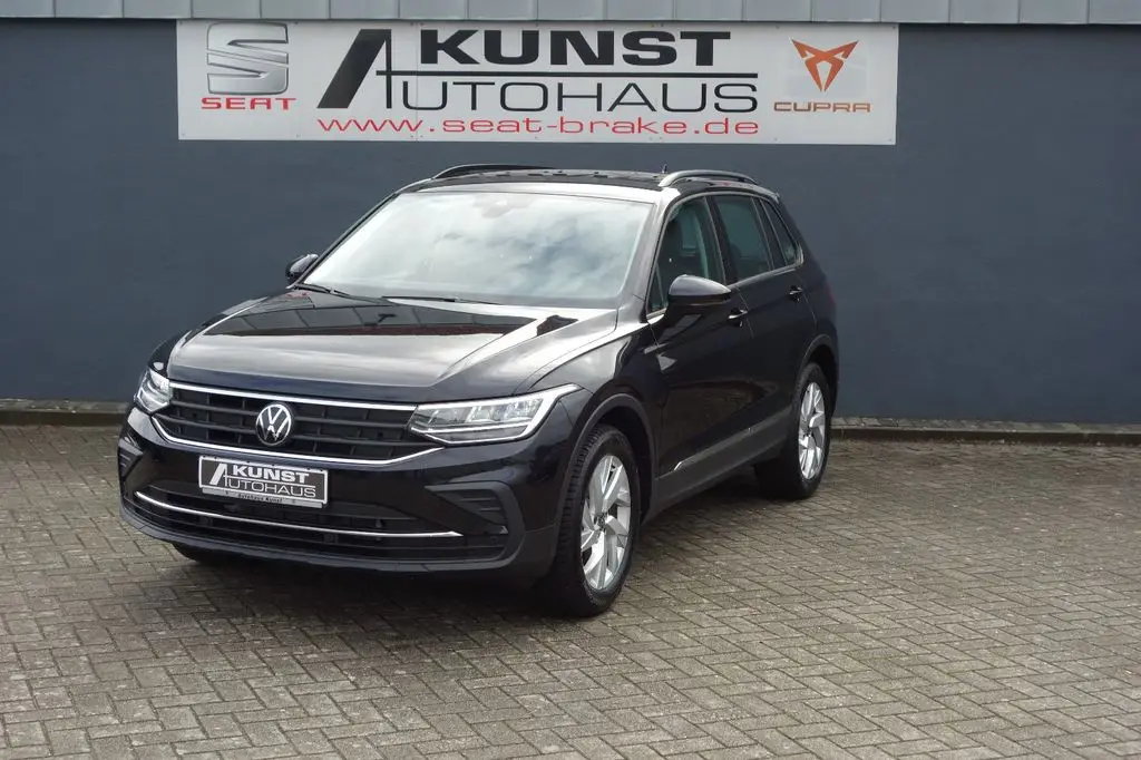 Photo 1 : Volkswagen Tiguan 2024 Petrol