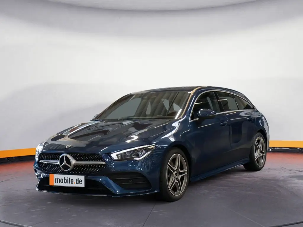 Photo 1 : Mercedes-benz Classe Cla 2023 Essence