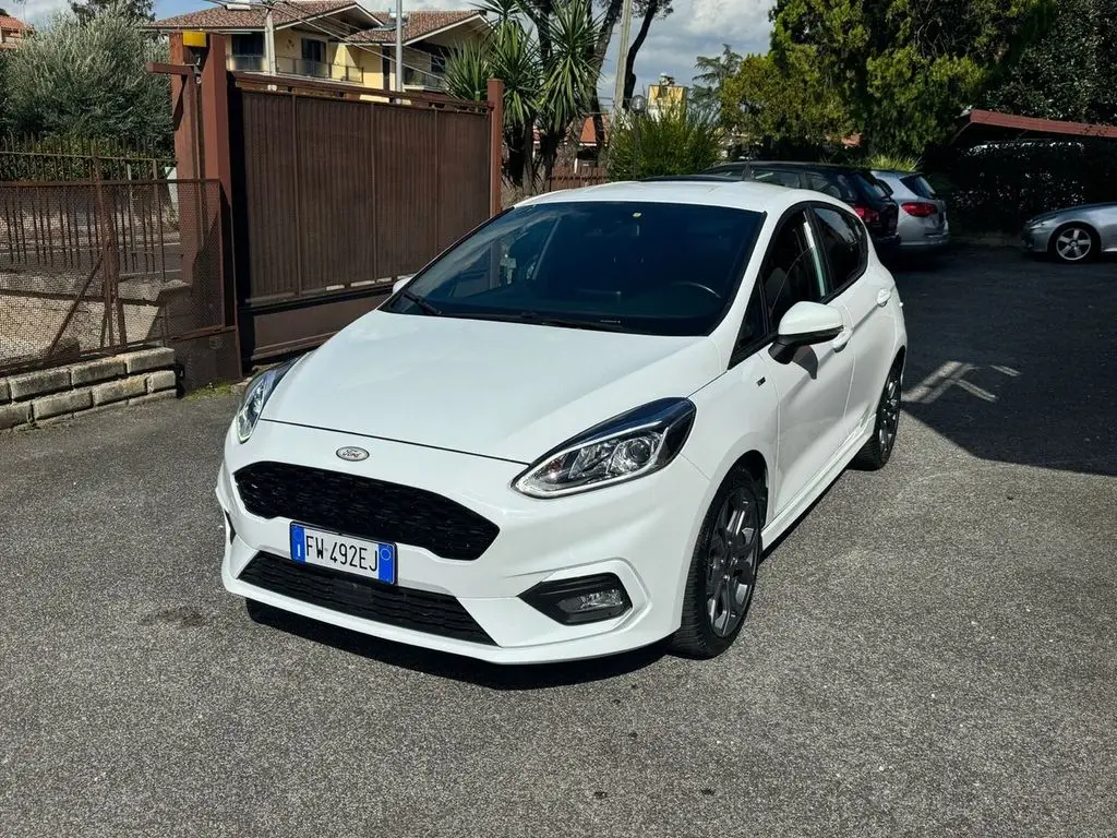 Photo 1 : Ford Fiesta 2019 Essence