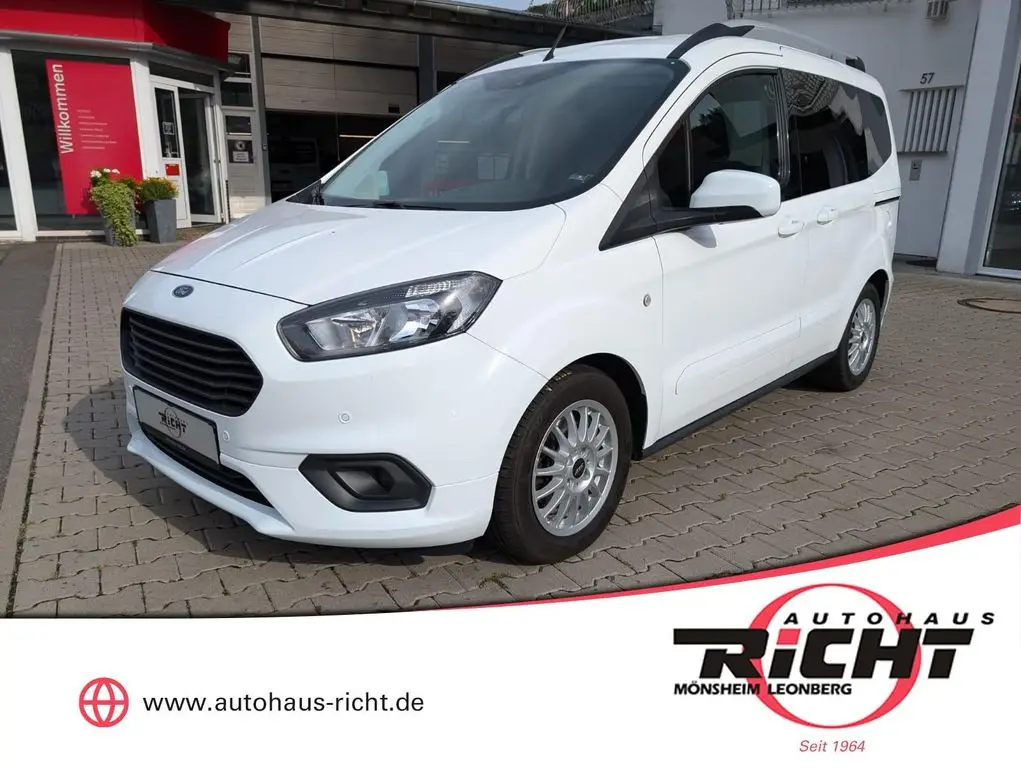 Photo 1 : Ford Tourneo 2019 Petrol