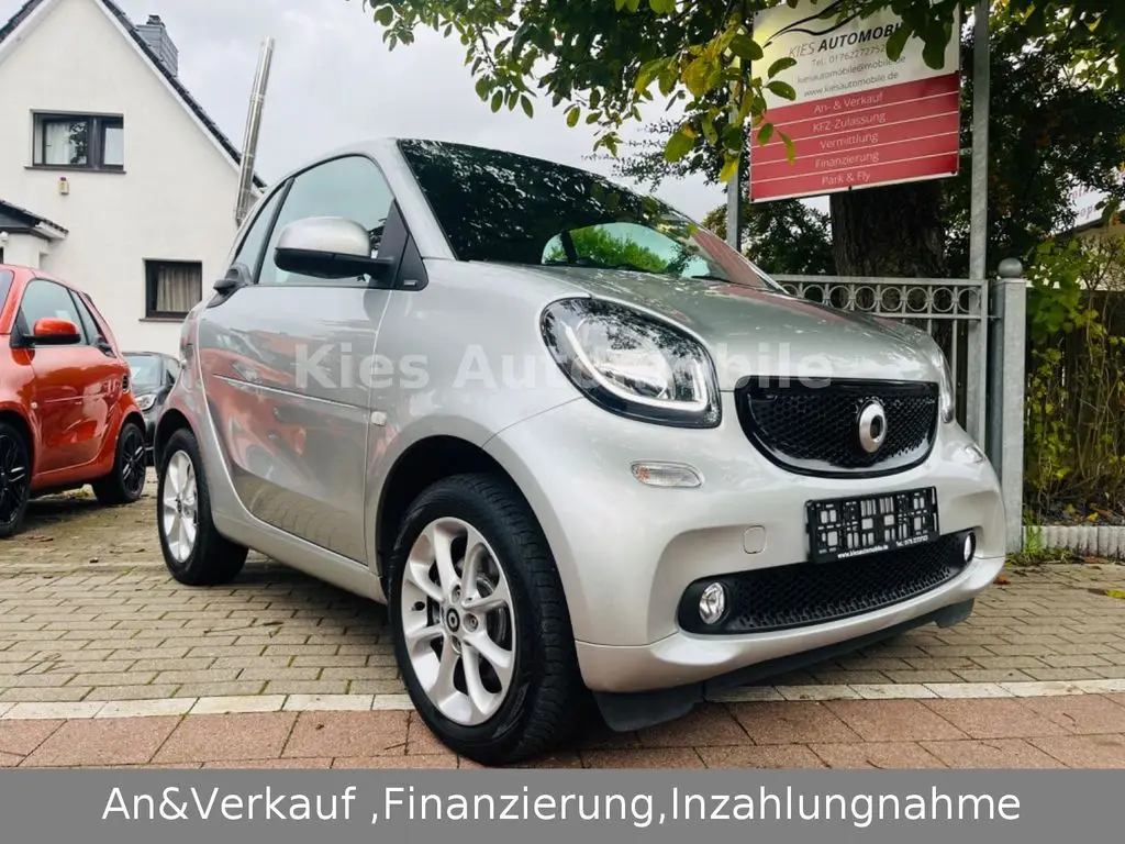 Photo 1 : Smart Fortwo 2017 Petrol