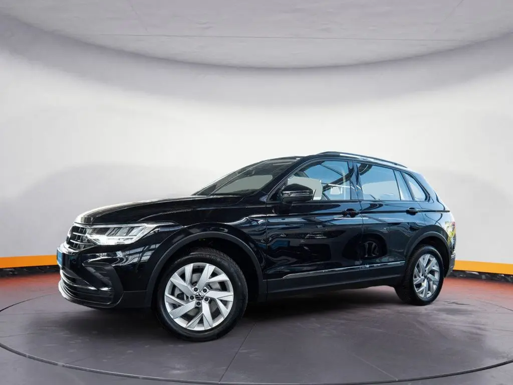 Photo 1 : Volkswagen Tiguan 2021 Petrol