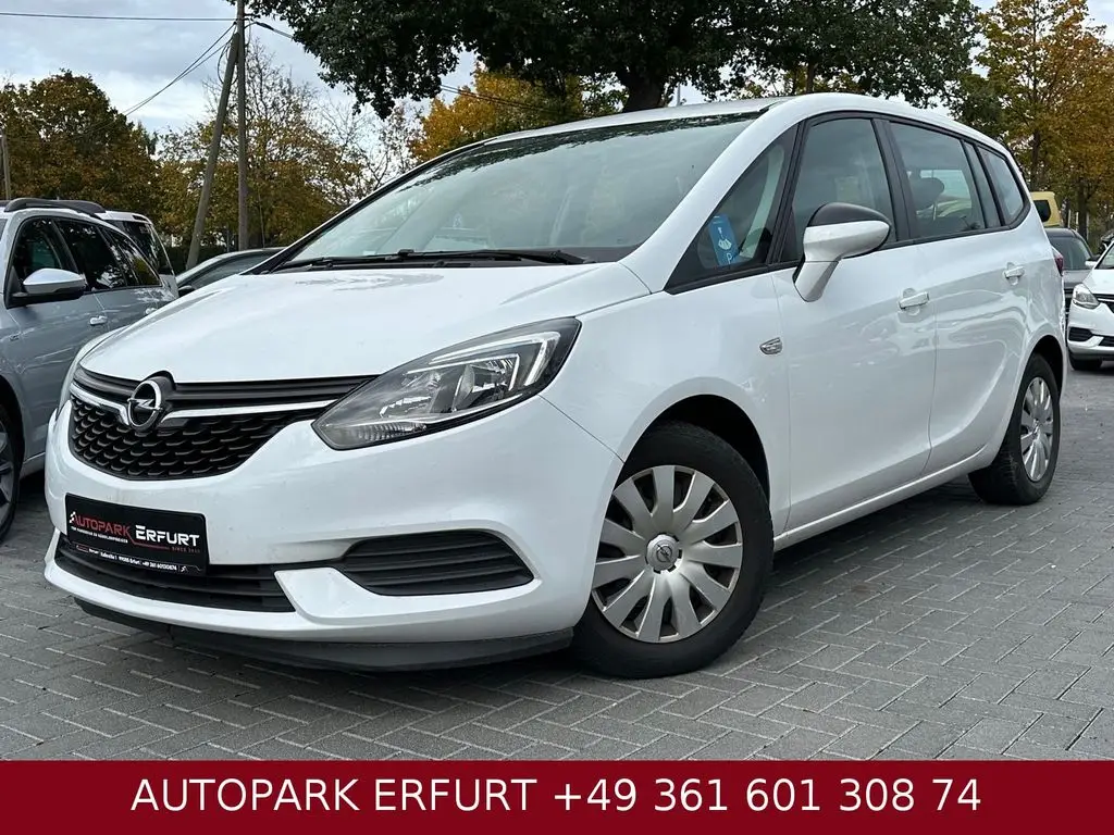 Photo 1 : Opel Zafira 2018 Diesel