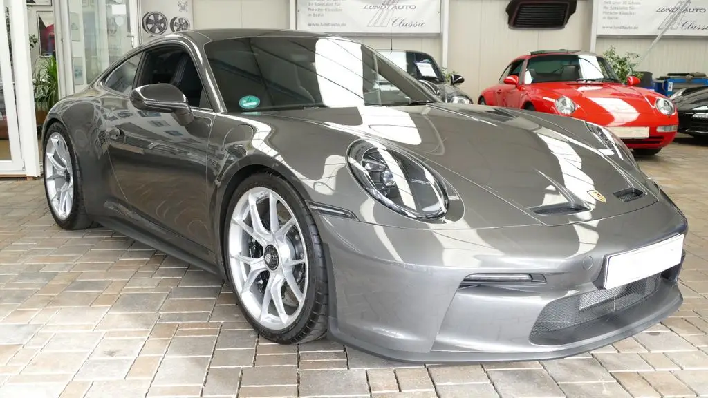 Photo 1 : Porsche 992 2023 Petrol