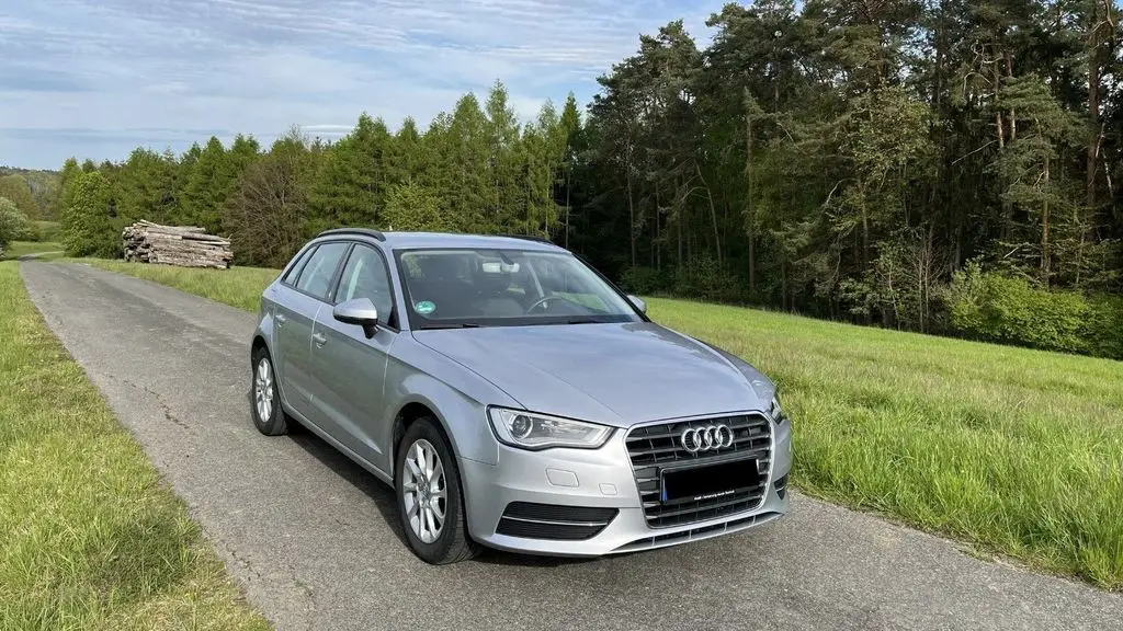 Photo 1 : Audi A3 2016 Petrol