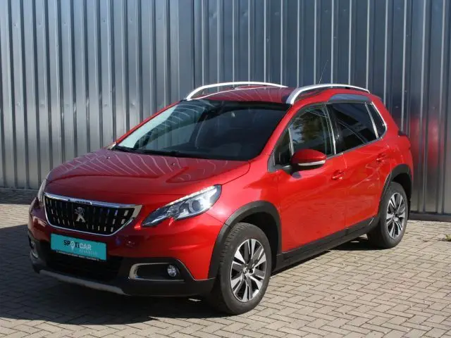 Photo 1 : Peugeot 2008 2016 Essence